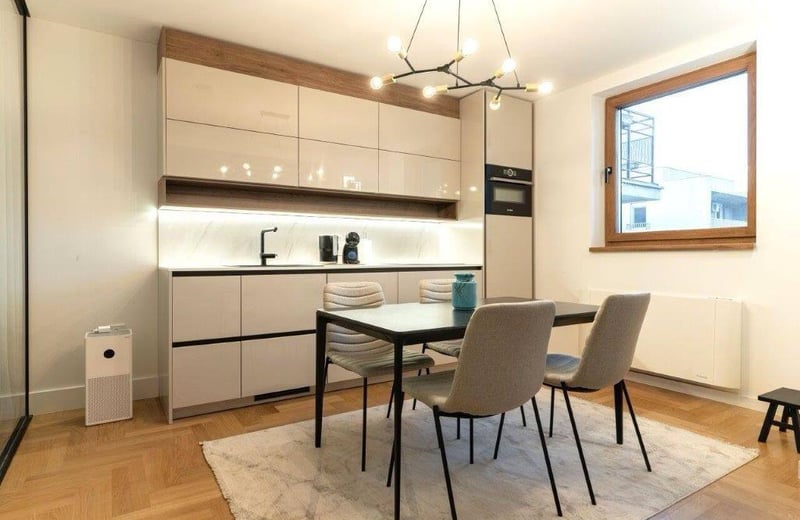 Alquiler de un luminoso apartamento de 2 habitaciones, 47 m², centro de la ciudad, Belgrado, Serbia